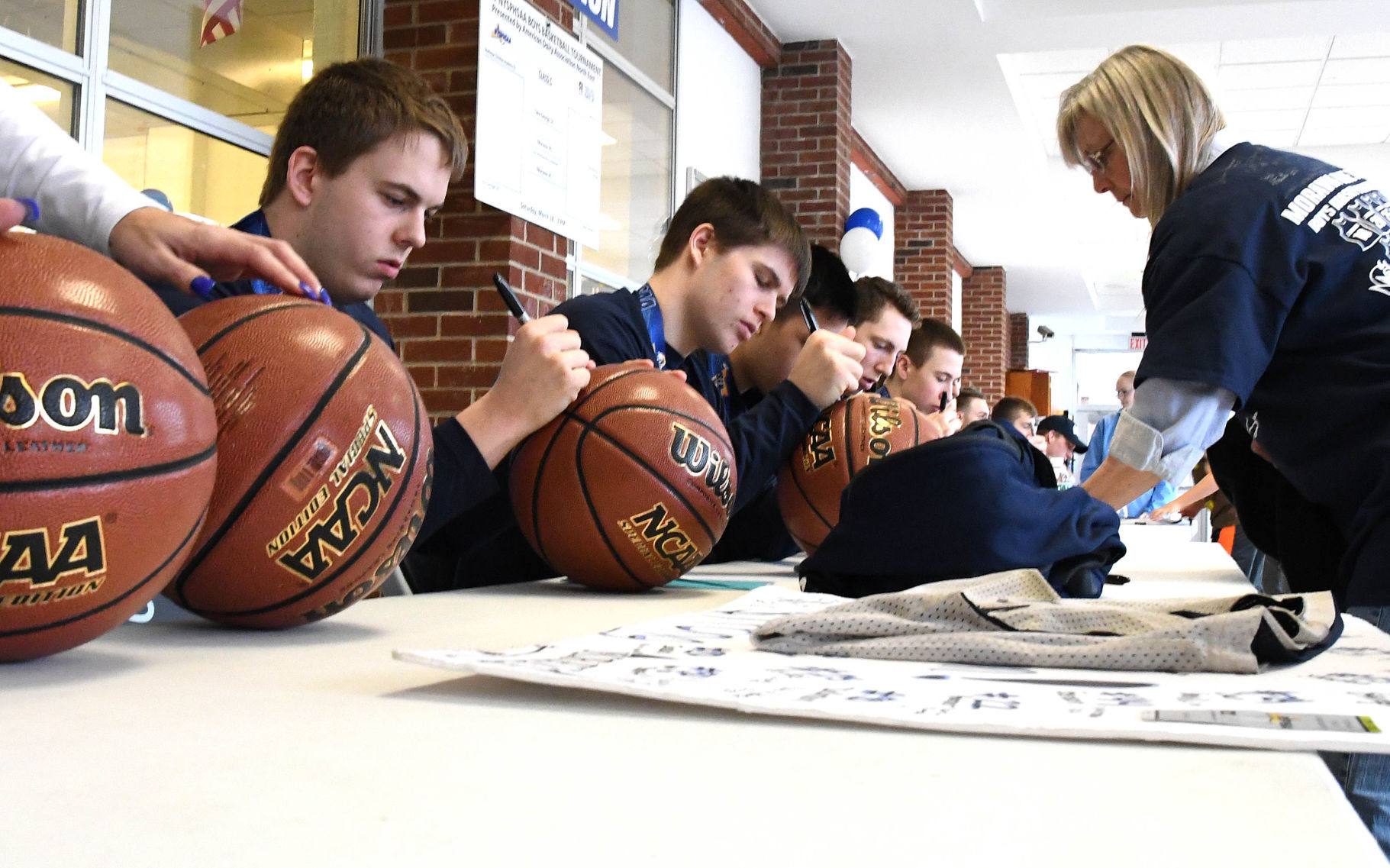 Moravia basketball celebration